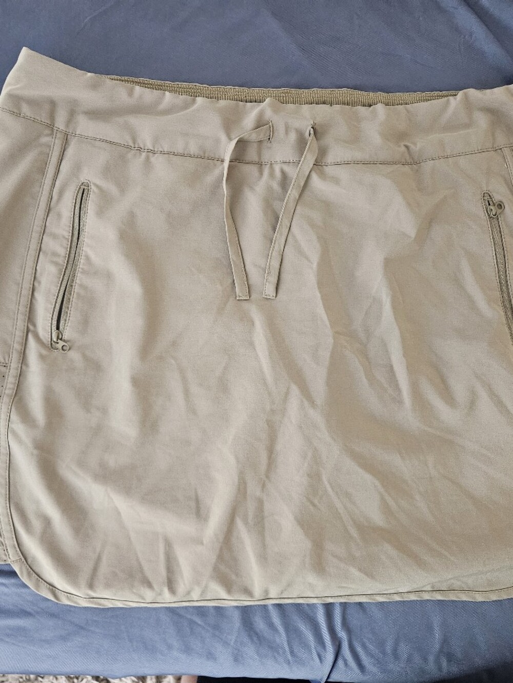 Magellan Outdoors Beige Fish Gear Shirt with Blue Label